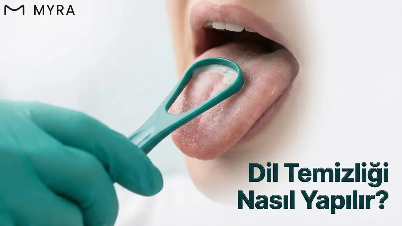 Dil kazıyıcı ile yapılan dil temizliği uygulaması