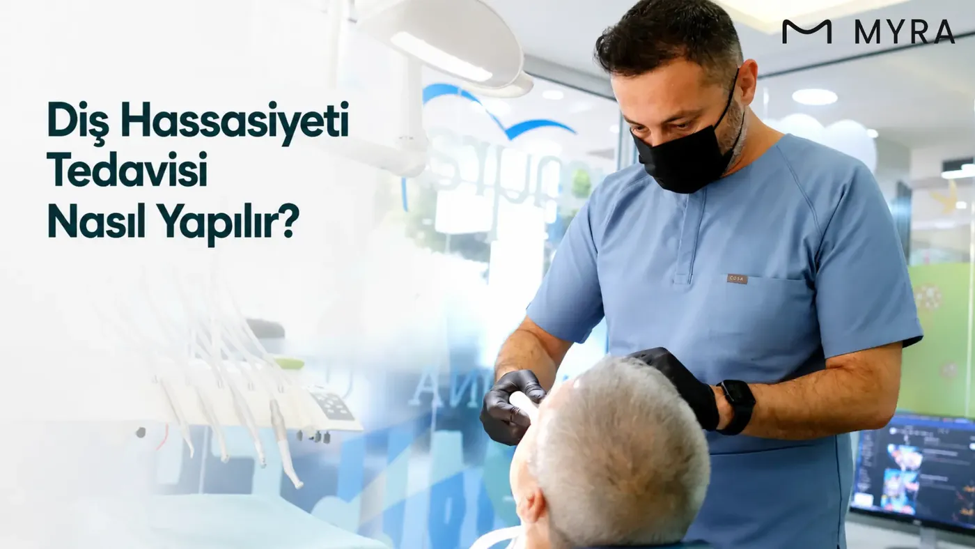 Diş hekimi tarafından hassas dişe profesyonel hassasiyet tedavisi uygulanan hasta