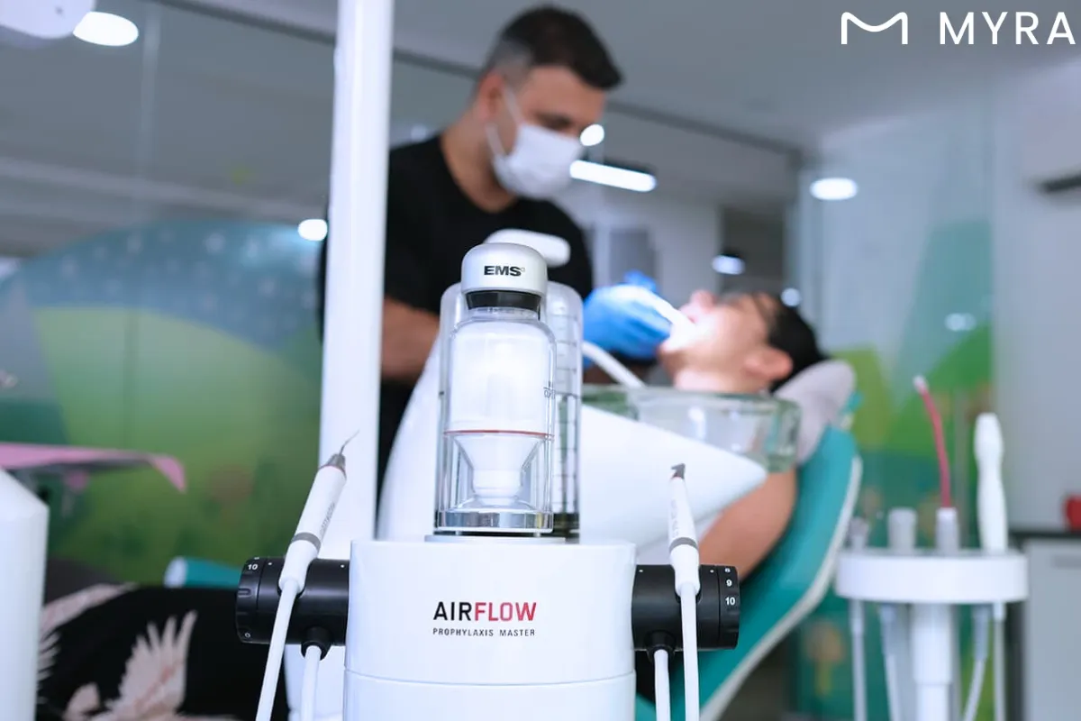 Airflow ile Etkili Diş Taşı Temizliği