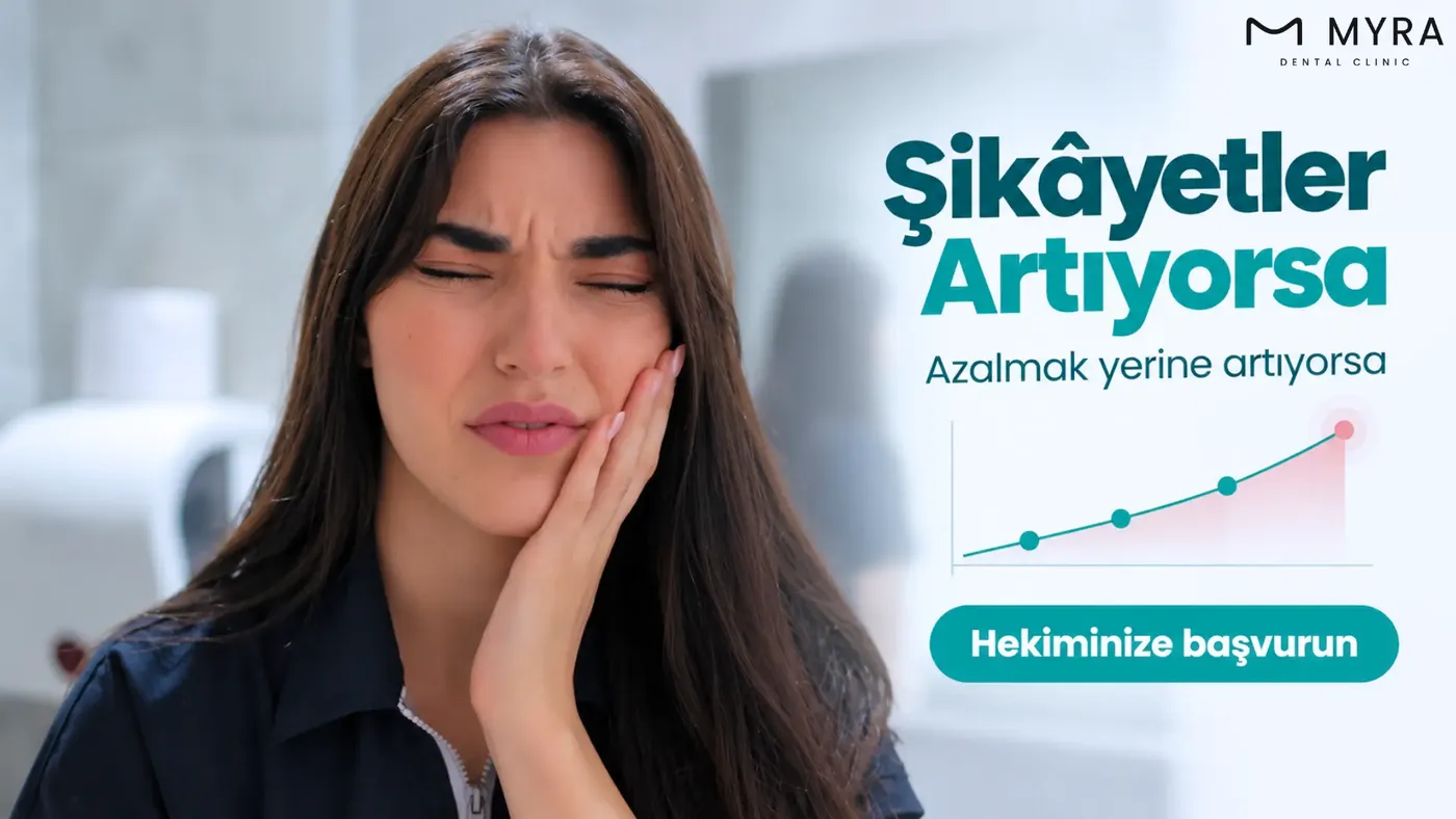İmplant sonrası günler geçtikçe artan ağrı nedeniyle yanağını tutan hasta